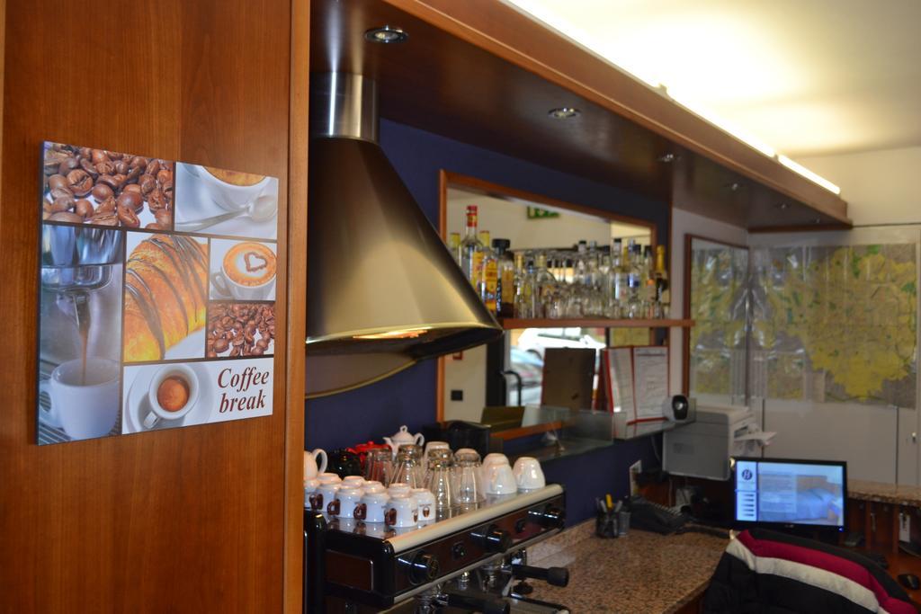 Hotel Iride Stazione Lambrate Citta Studi มิลาน ภายนอก รูปภาพ