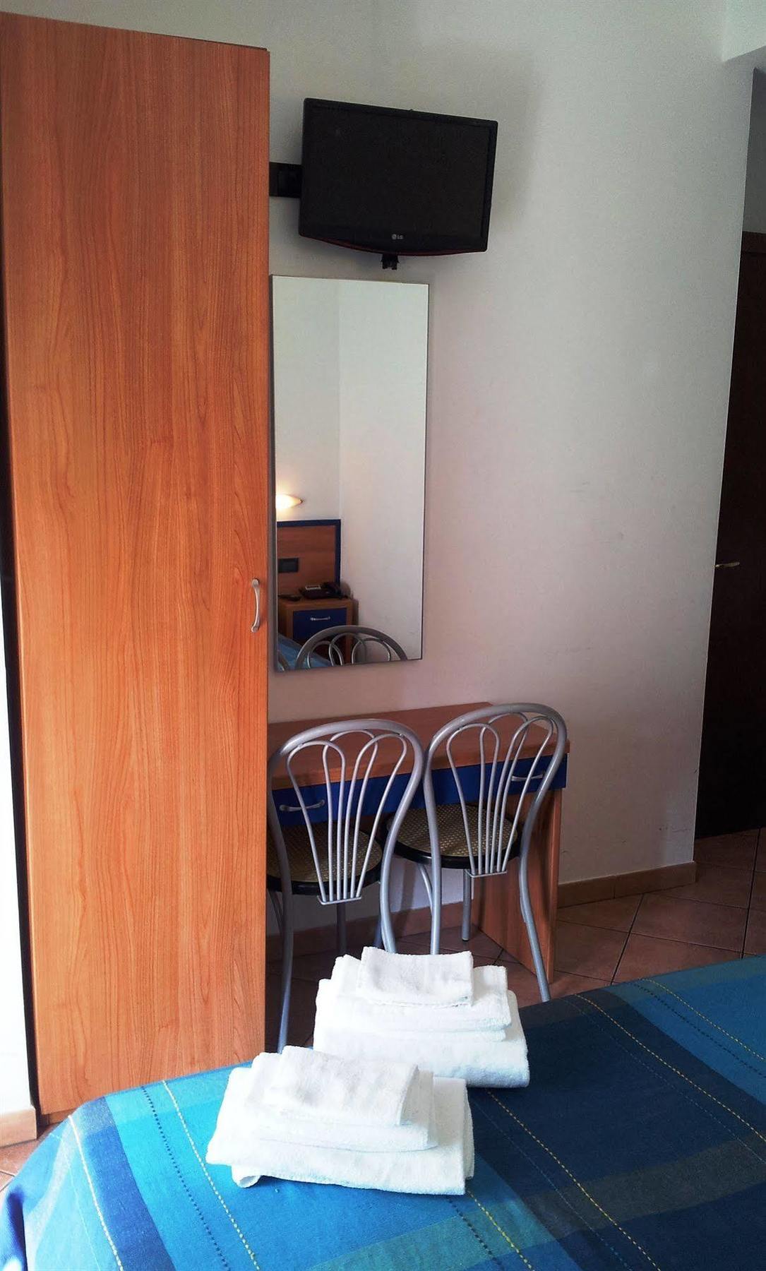 Hotel Iride Stazione Lambrate Citta Studi มิลาน ภายนอก รูปภาพ