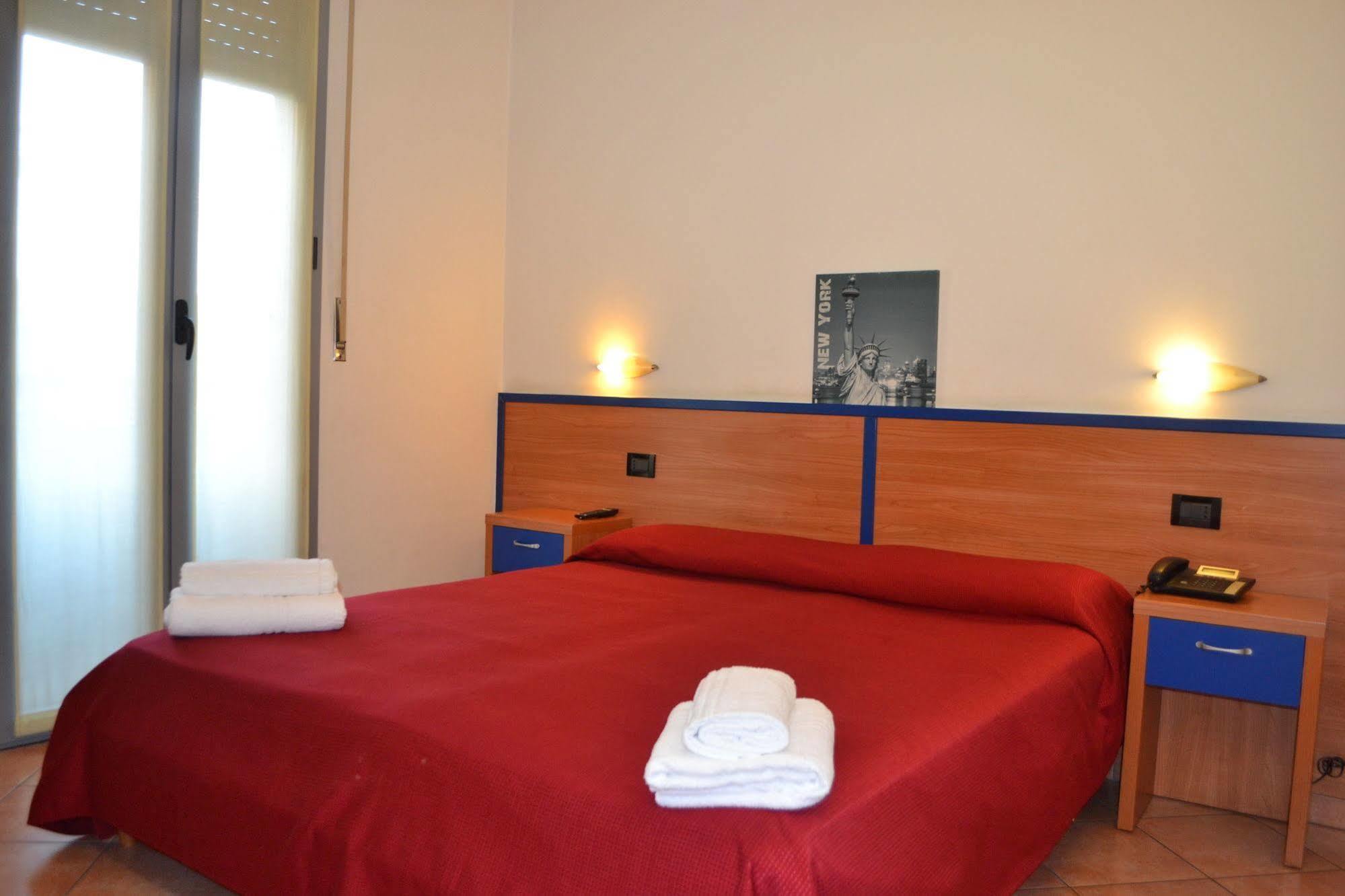 Hotel Iride Stazione Lambrate Citta Studi มิลาน ภายนอก รูปภาพ